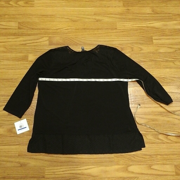 Ellen Tracy 3/4 Sleeve Black Keyhole Top NWT - Picture 6 of 8